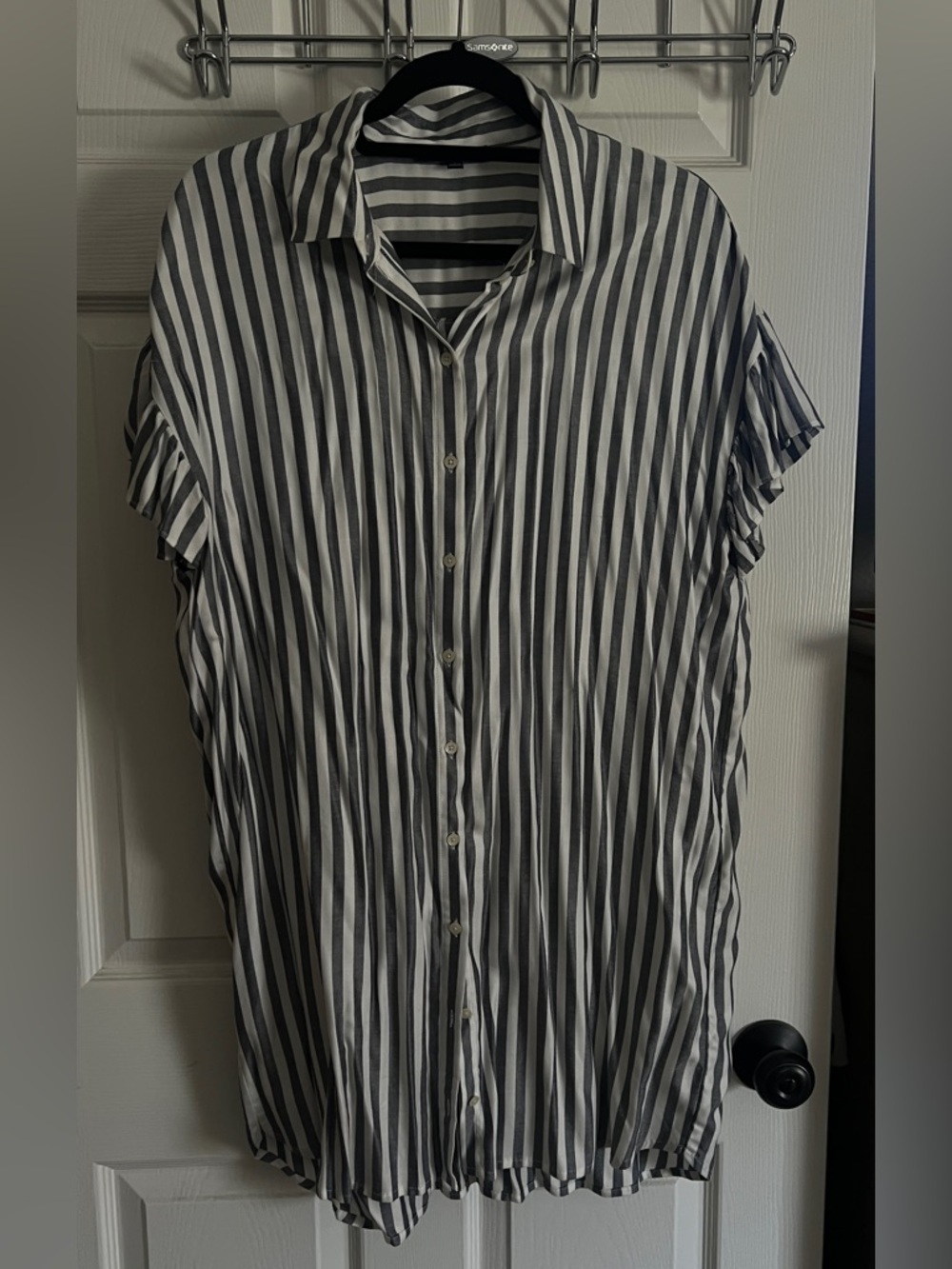 Madewell Black & White Vertical Stripe Button-Down Shirt